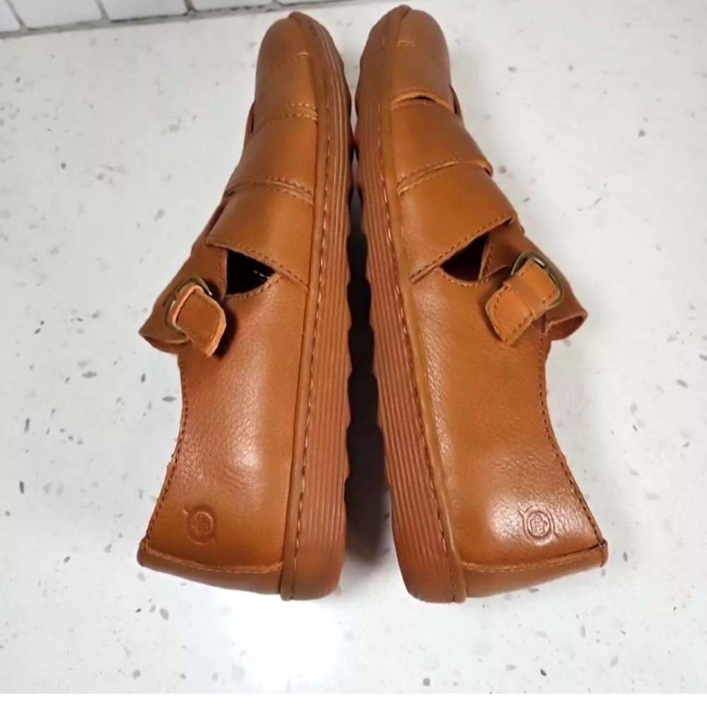 BORN Brown Leather Fisherman Style Mules Women's 8.5 M - Picture 5 of 10